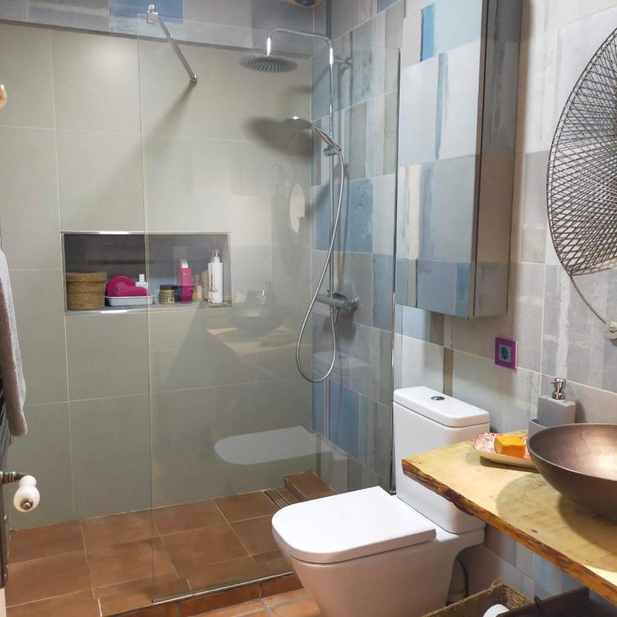Apartament Una Parada A L'Anoia En Apartamento Compartido Capellades Zewnętrze zdjęcie